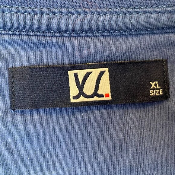 XL. Woman's T-Shirt Size XL V-Neck Short Sleeve Pullover Casual Henley Blue - Picture 5 of 9